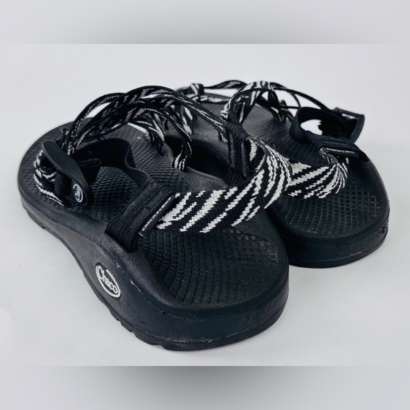 Chaco ZX/2 Classic Sandals Women’s 8 Paddle B+W Black White Toe Loop Hiking - Picture 6 of 7